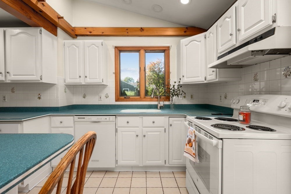 12 Allen Park Dr, Wilmington, MA, 12 Allen Park Dr, Wilmington, MA Photo #9