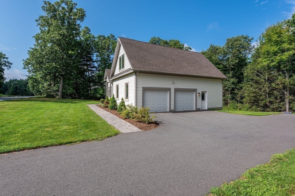 114 Lindenridge RD, Amherst, MA, 114 Lindenridge RD, Amherst, MA Photo #39