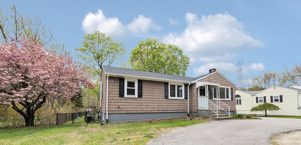 881 Pleasant St, Stoughton, MA Photo #27