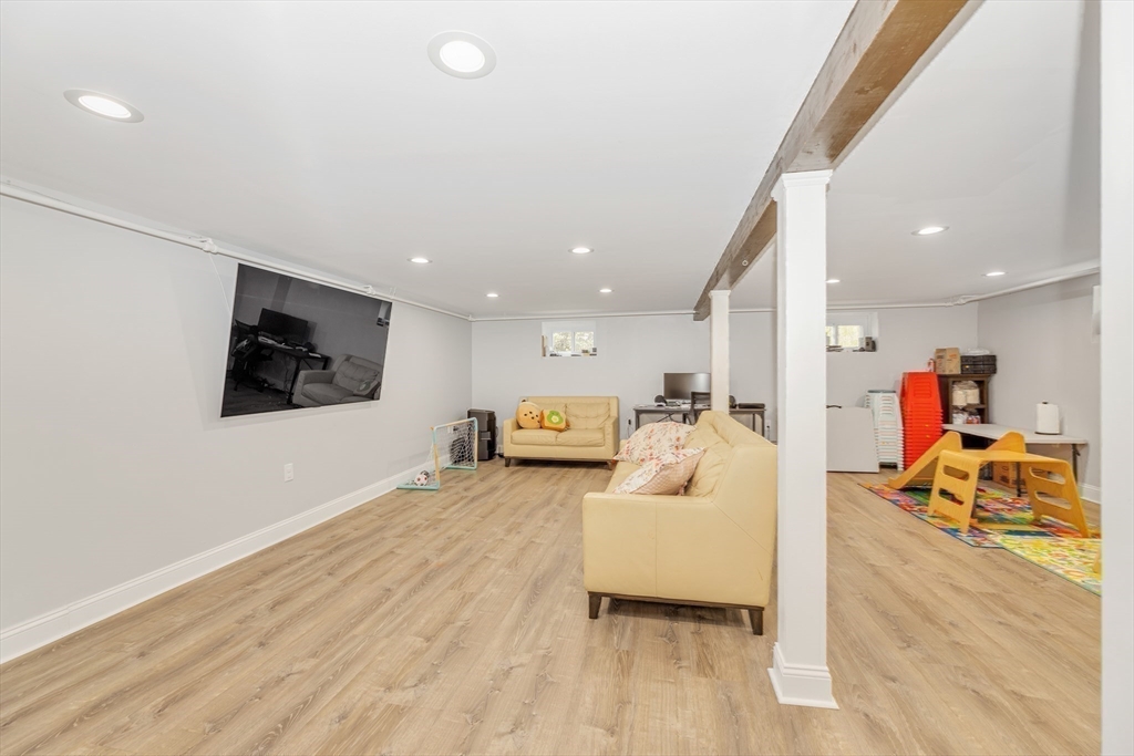 881 Pleasant St, Stoughton, MA Photo #15
