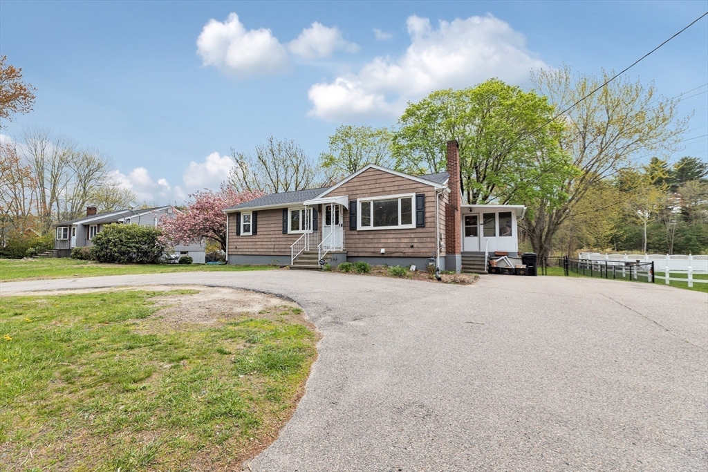 881 Pleasant St, Stoughton, MA Photo #26