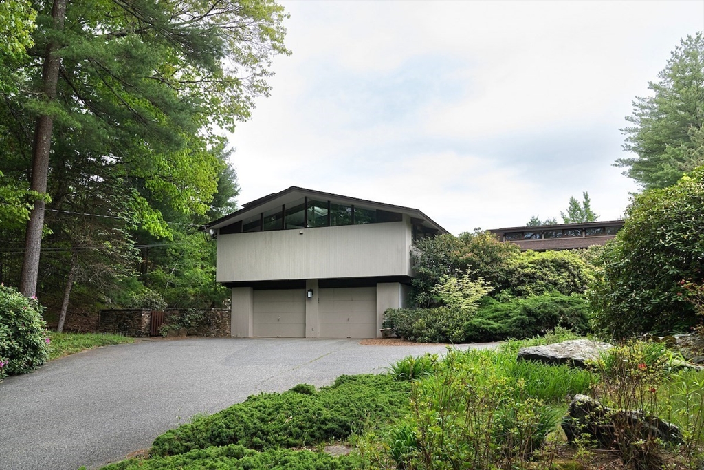 53 Stonehedge Rd