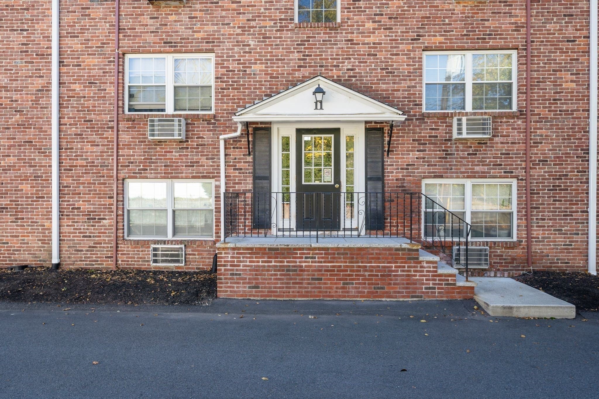 11 Colonial Village Dr #8, Arlington, MA, 11 Colonial Village Dr #8, Arlington, MA Photo #21