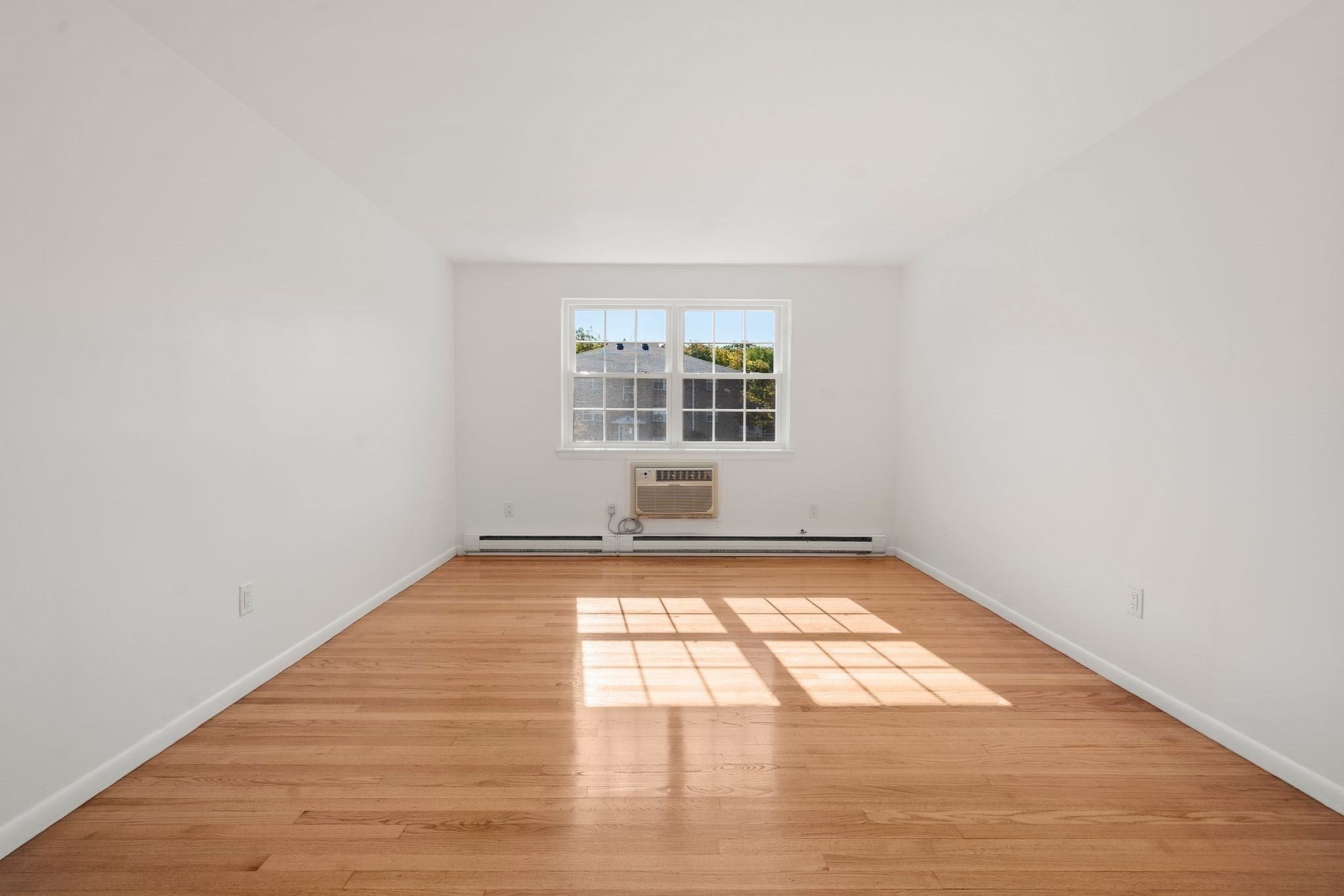 11 Colonial Village Dr 8
