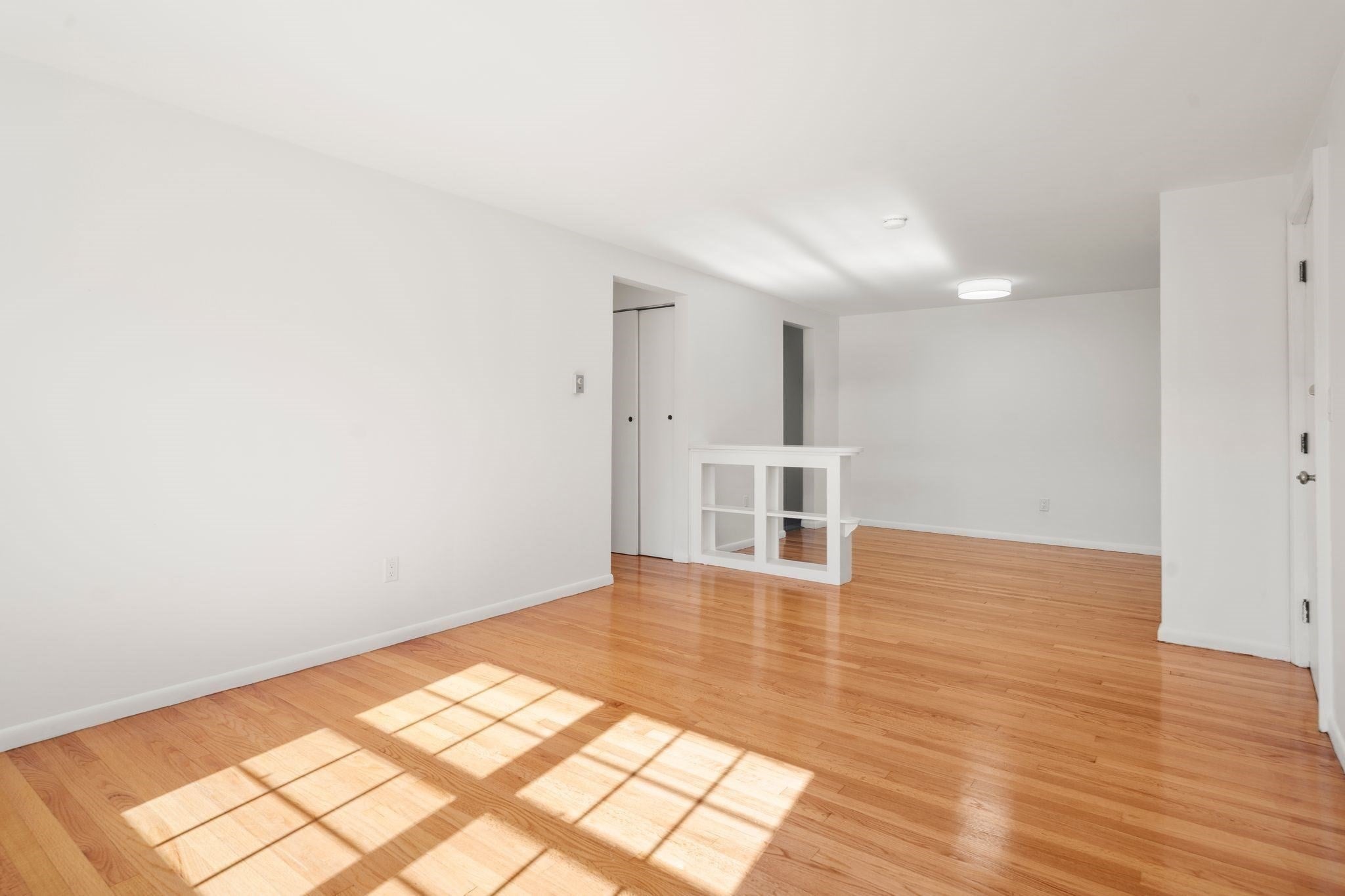 11 Colonial Village Dr 8