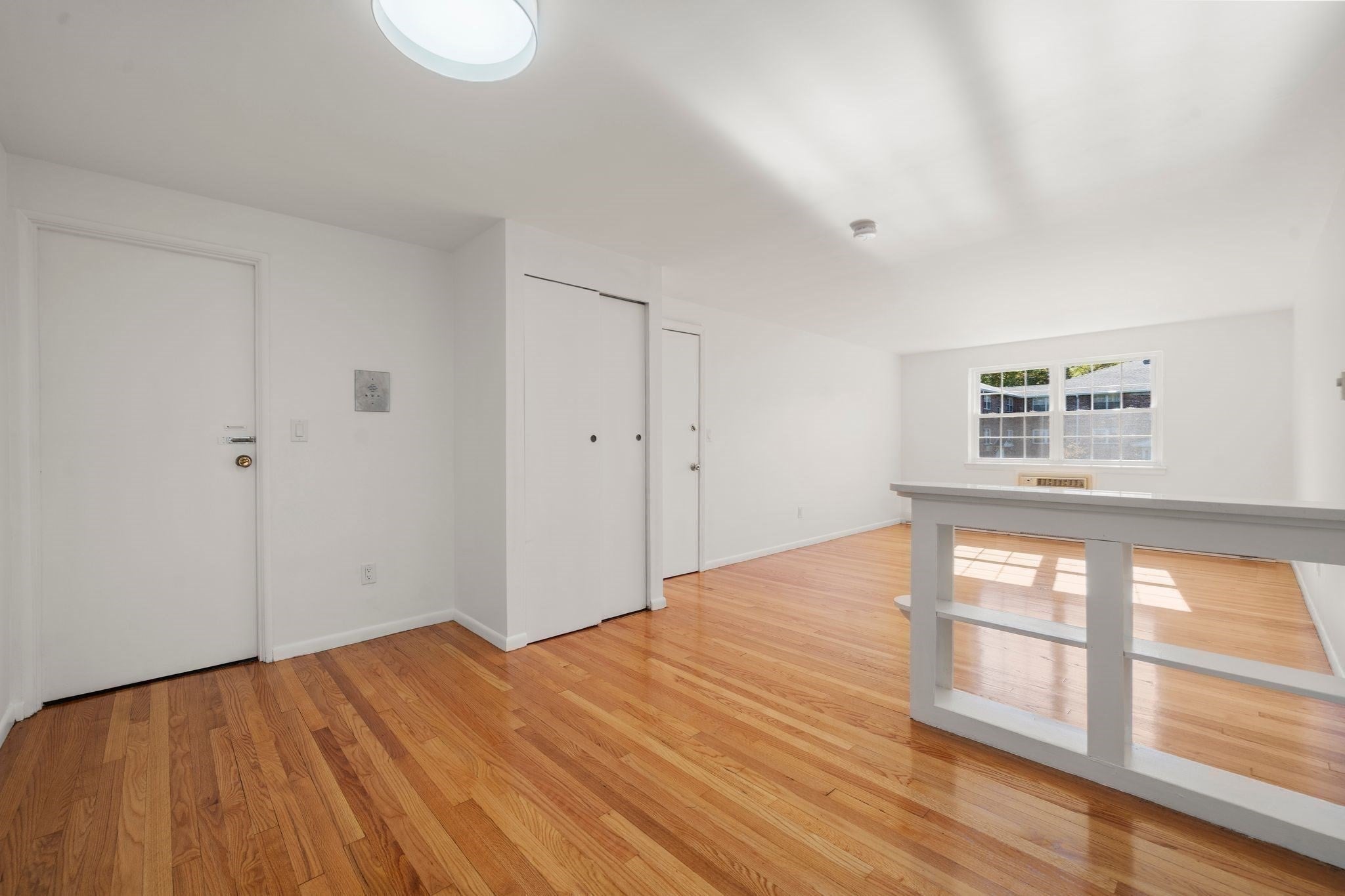 11 Colonial Village Dr 8