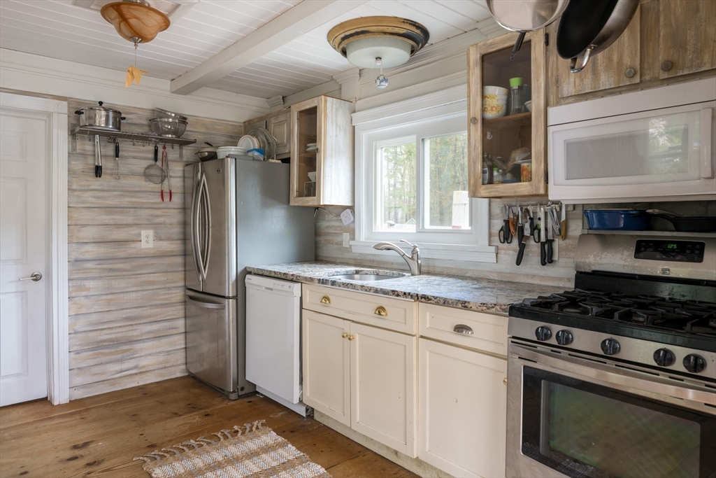 792 Mill St, Marion, MA, 792 Mill St, Marion, MA Photo #6