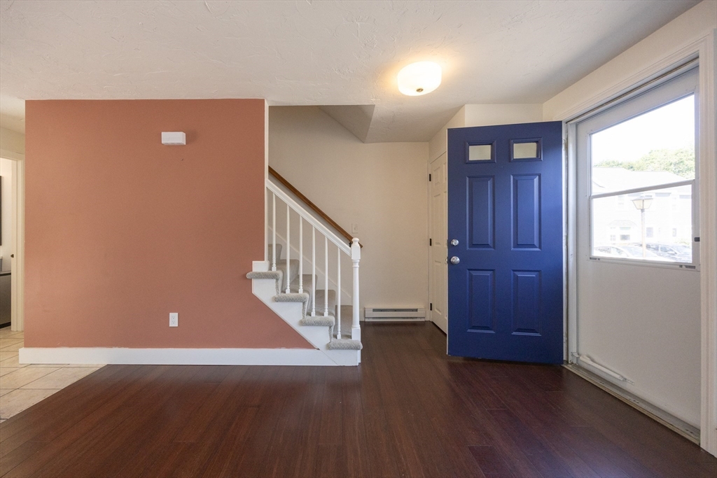 19 Cedar Square 19