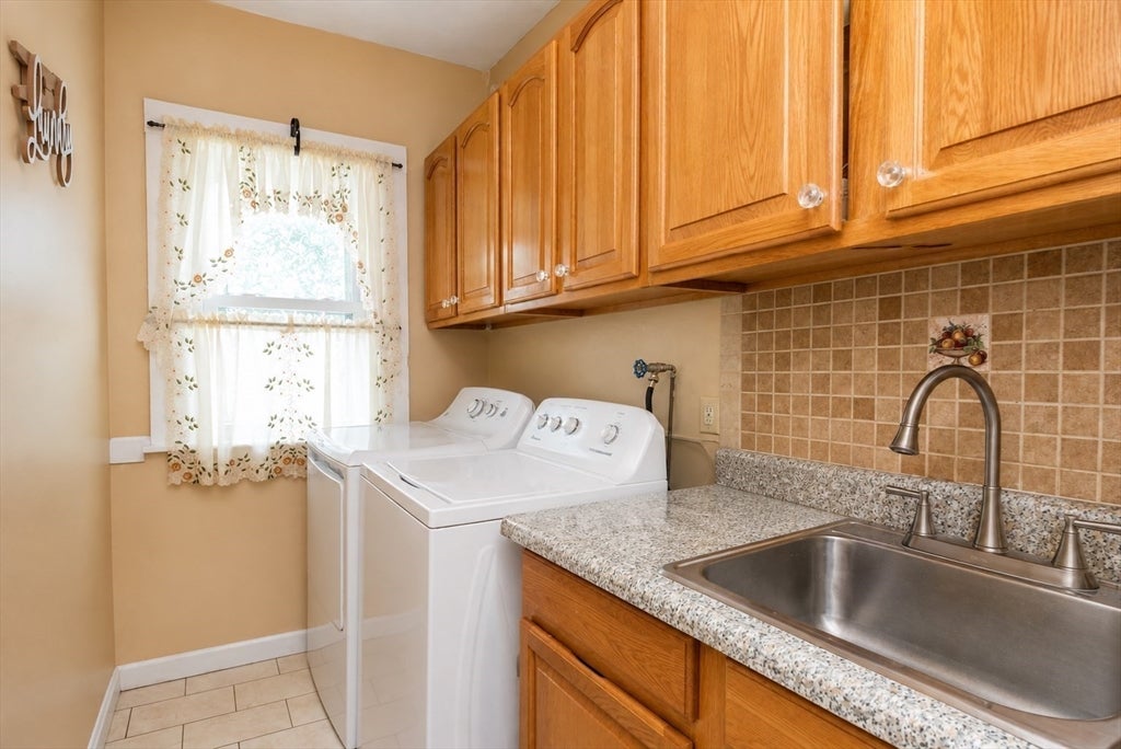 189 Oak St, Clinton, MA, 189 Oak St, Clinton, MA Photo #18