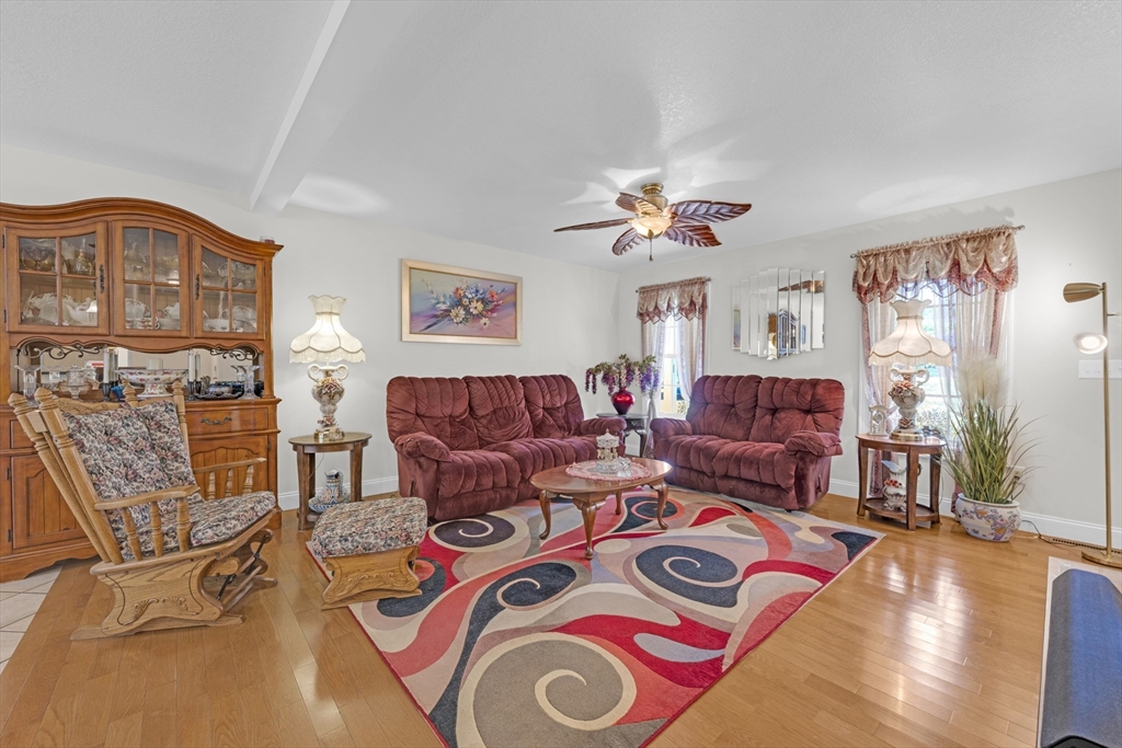 12 Malboeuf Rd