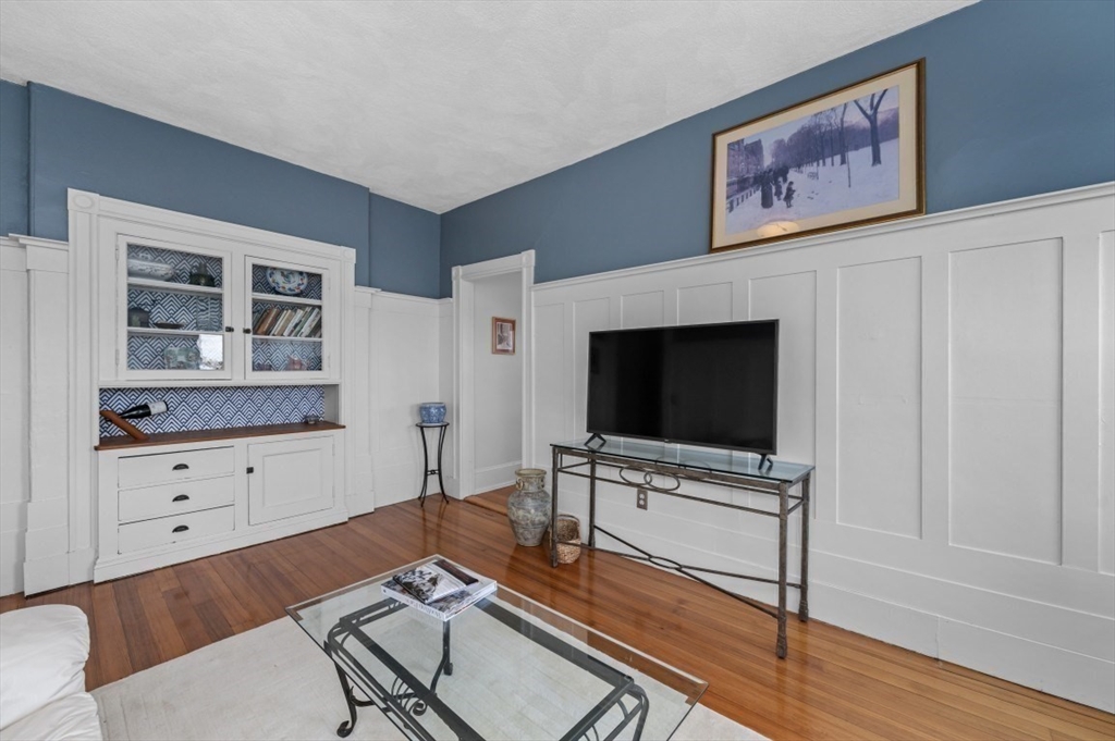 14 Linden St 8