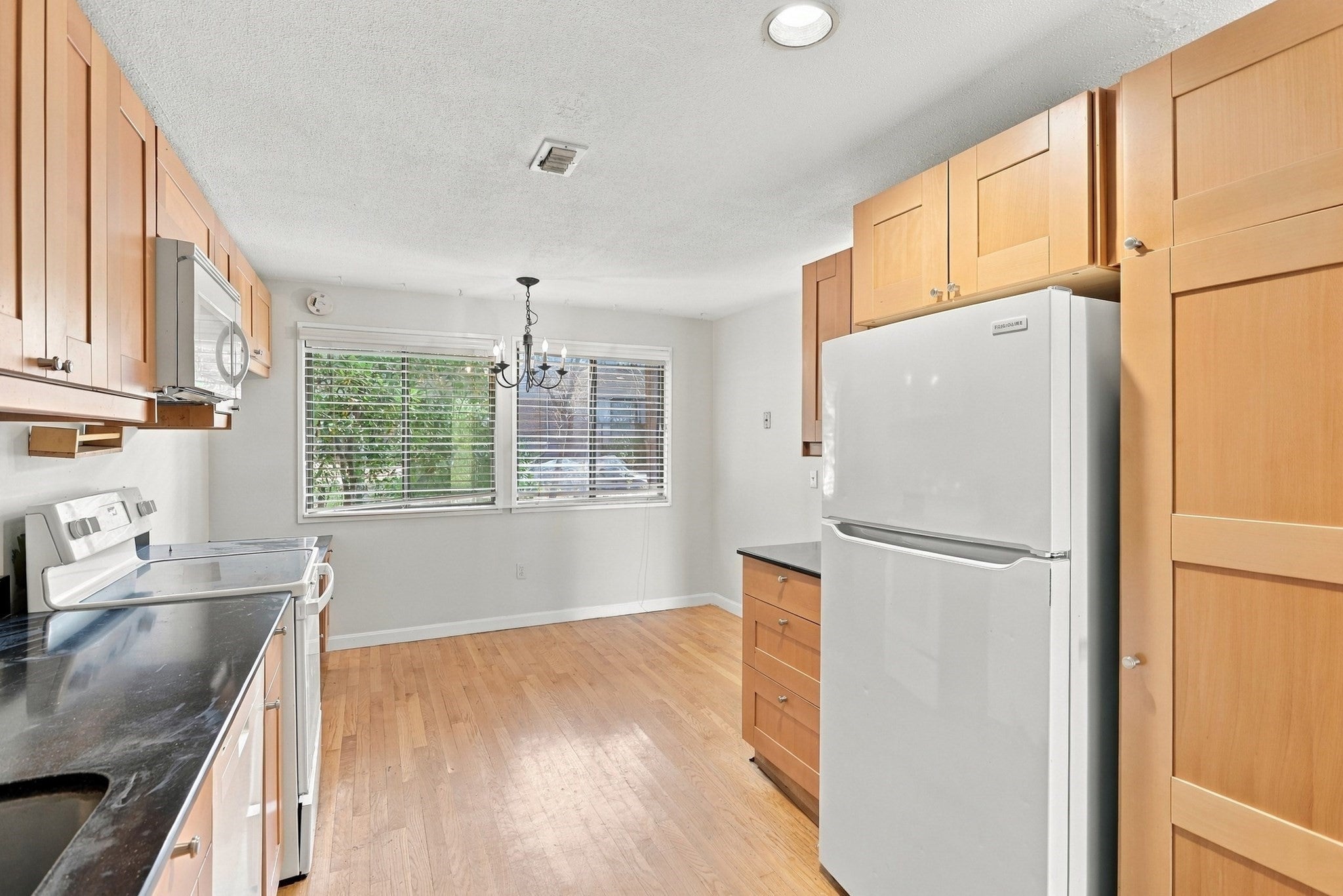 214 Meadows Edge #214, Acton, MA Photo #8