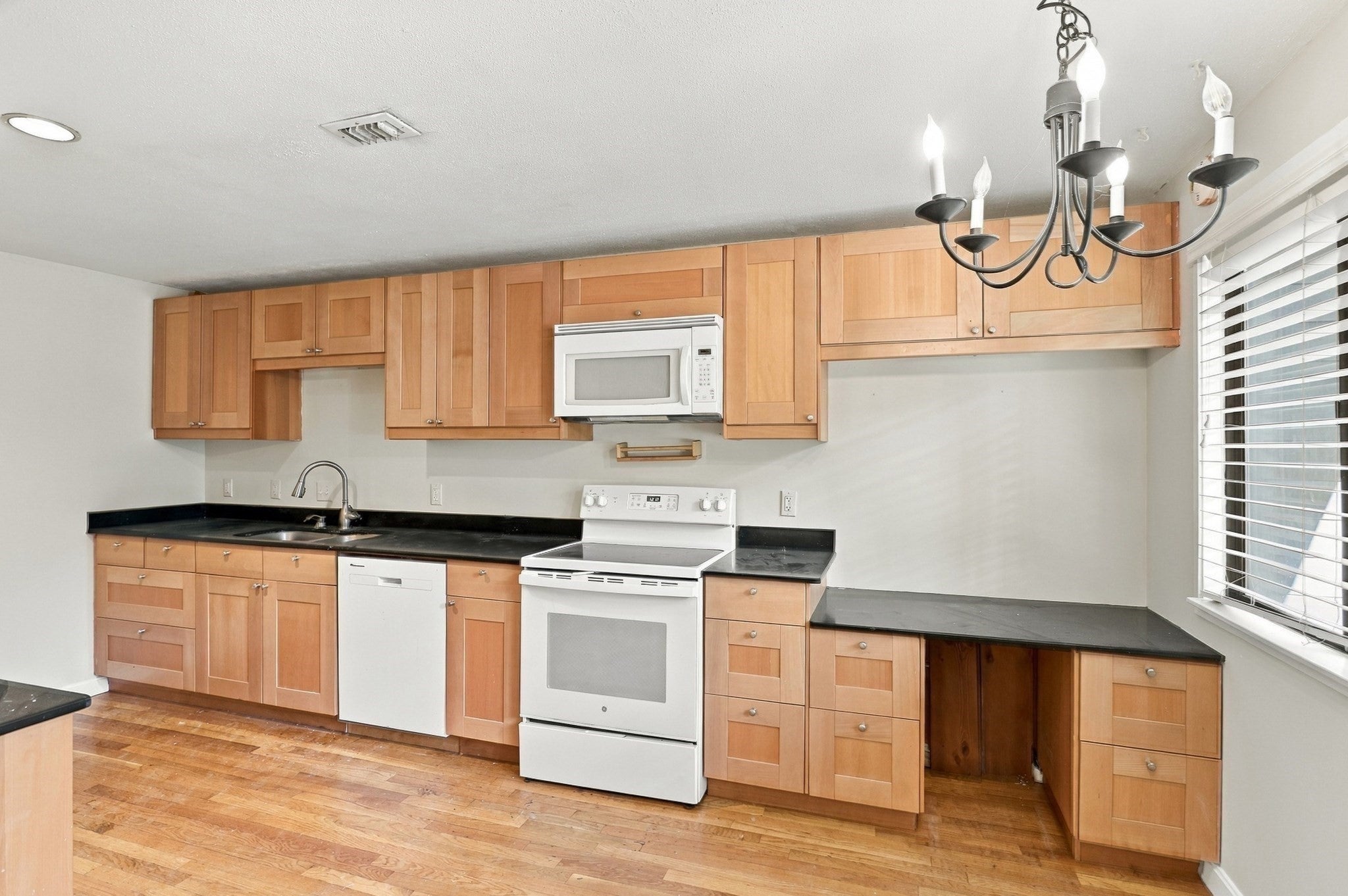 214 Meadows Edge #214, Acton, MA Photo #6