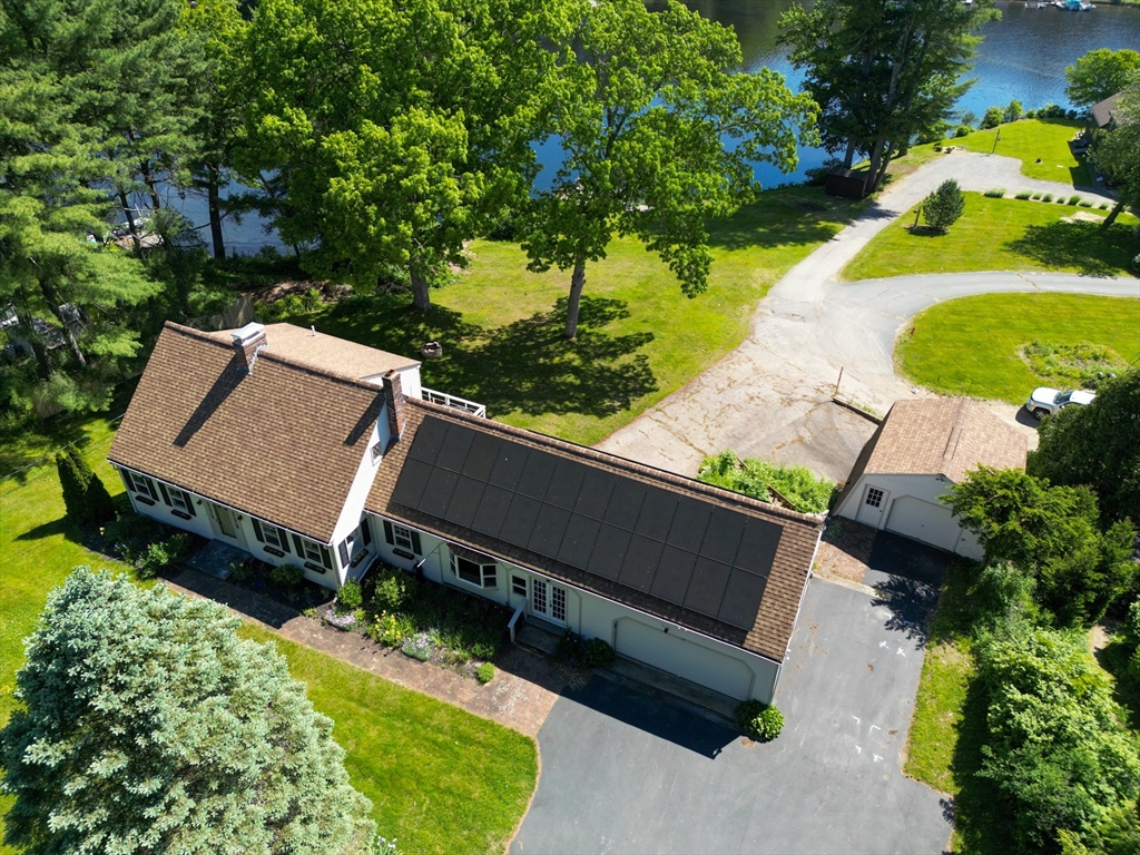 57 Shore Rd