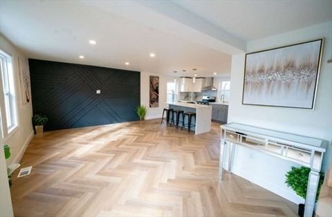 Photo of 35 Wright St #35, Stoneham, MA 02180 (MLS # 73465066)