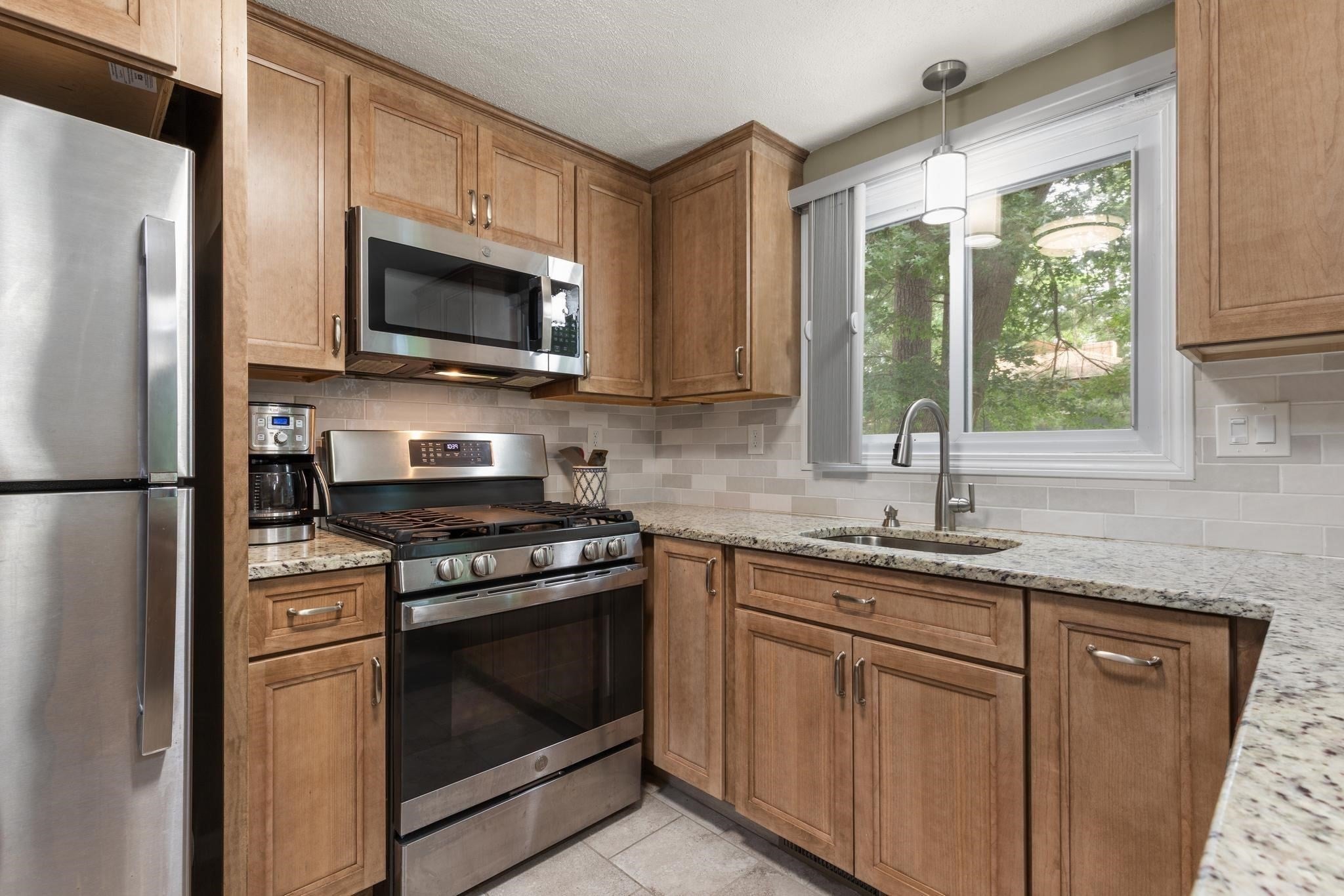 32 Frederick ST #3, Dracut, MA Photo #10