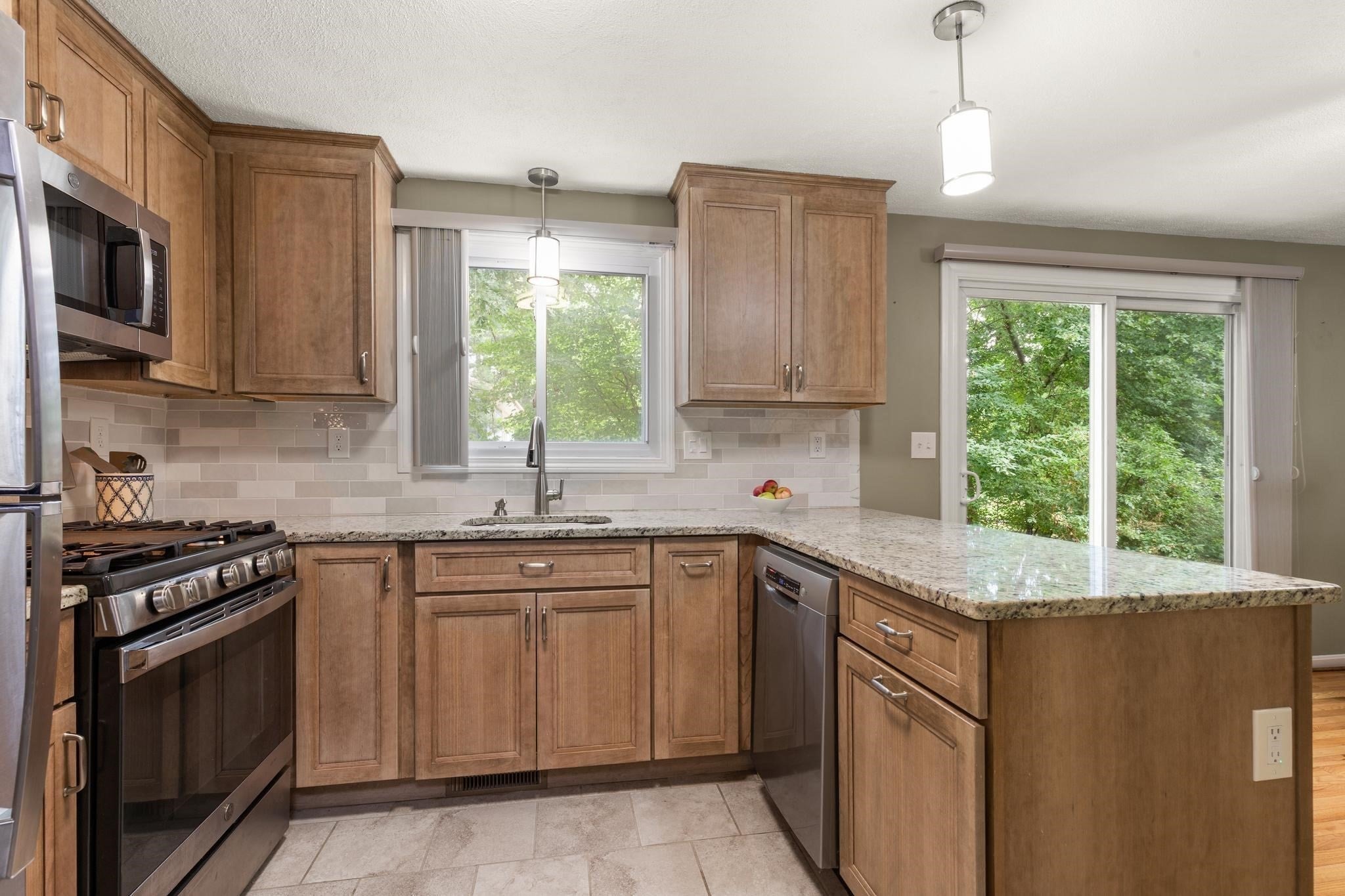 32 Frederick ST #3, Dracut, MA Photo #9