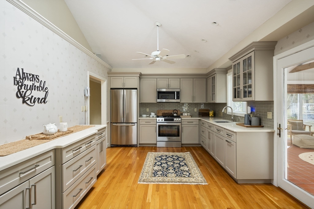 115 Pilgrim Road, Braintree, MA Photo #8