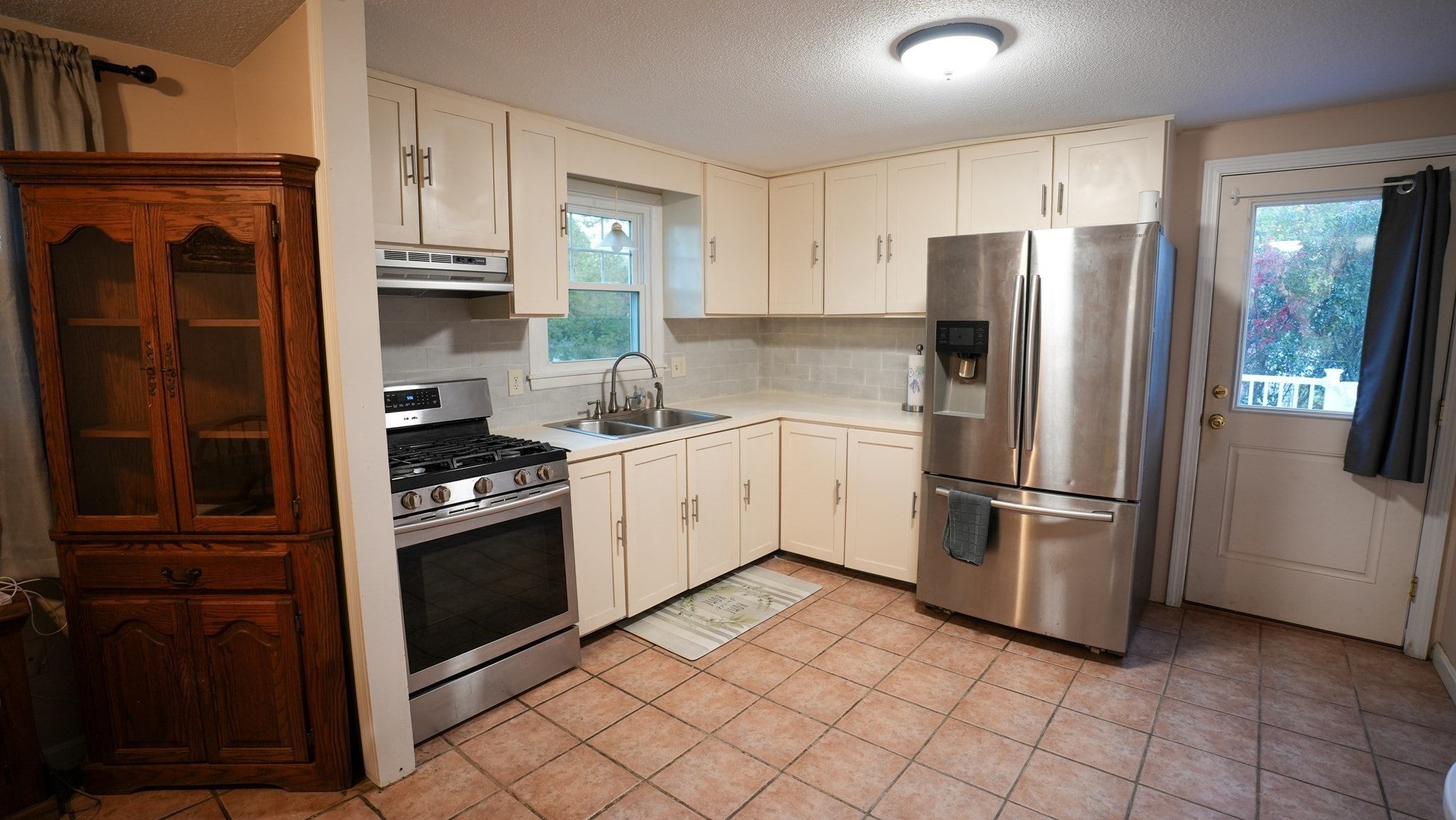 30 Yale Drive, Milford, MA Photo #14