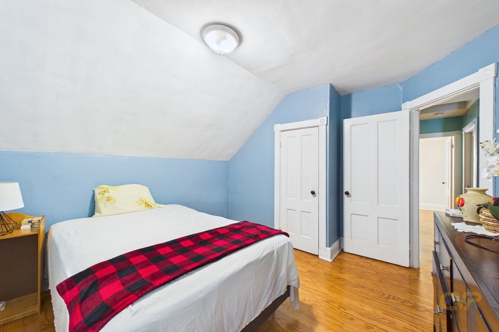34 Sherman St, New Bedford, MA Photo #9
