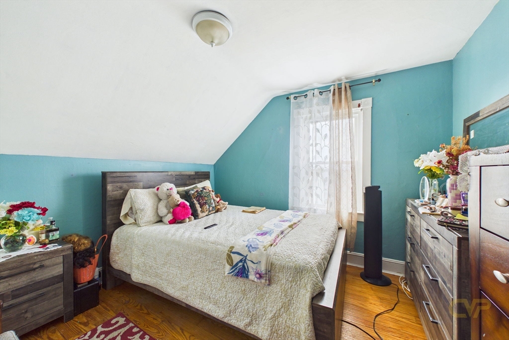 34 Sherman St, New Bedford, MA Photo #8
