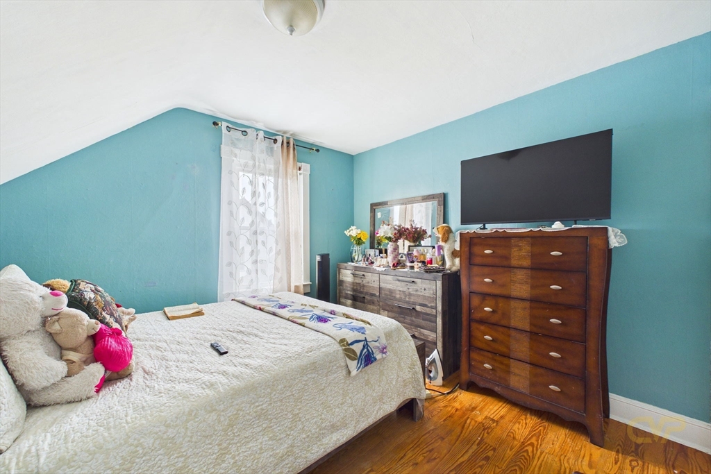34 Sherman St, New Bedford, MA Photo #7