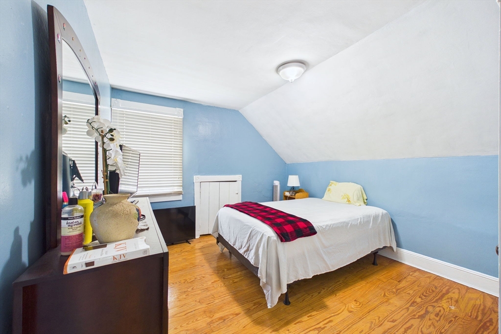 34 Sherman St, New Bedford, MA Photo #10