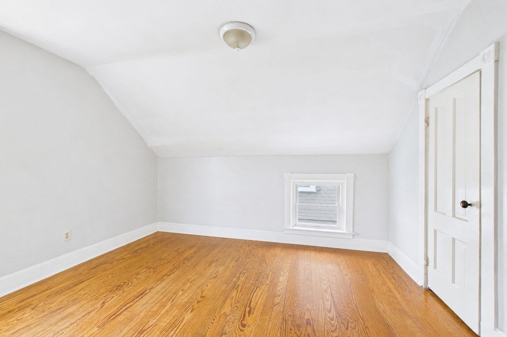 34 Sherman St, New Bedford, MA Photo #13