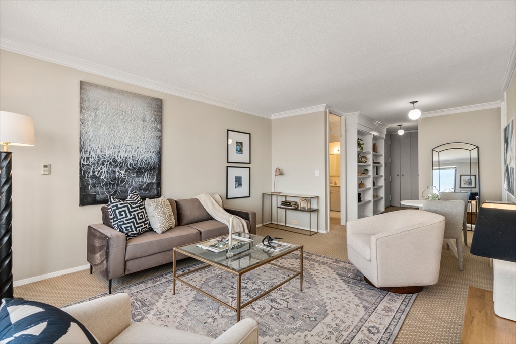 85 East India Row 18A