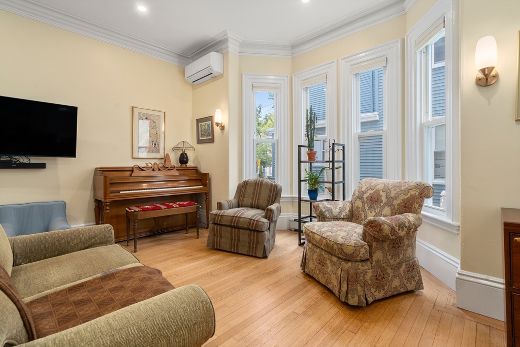 14 Grand View Avenue 1