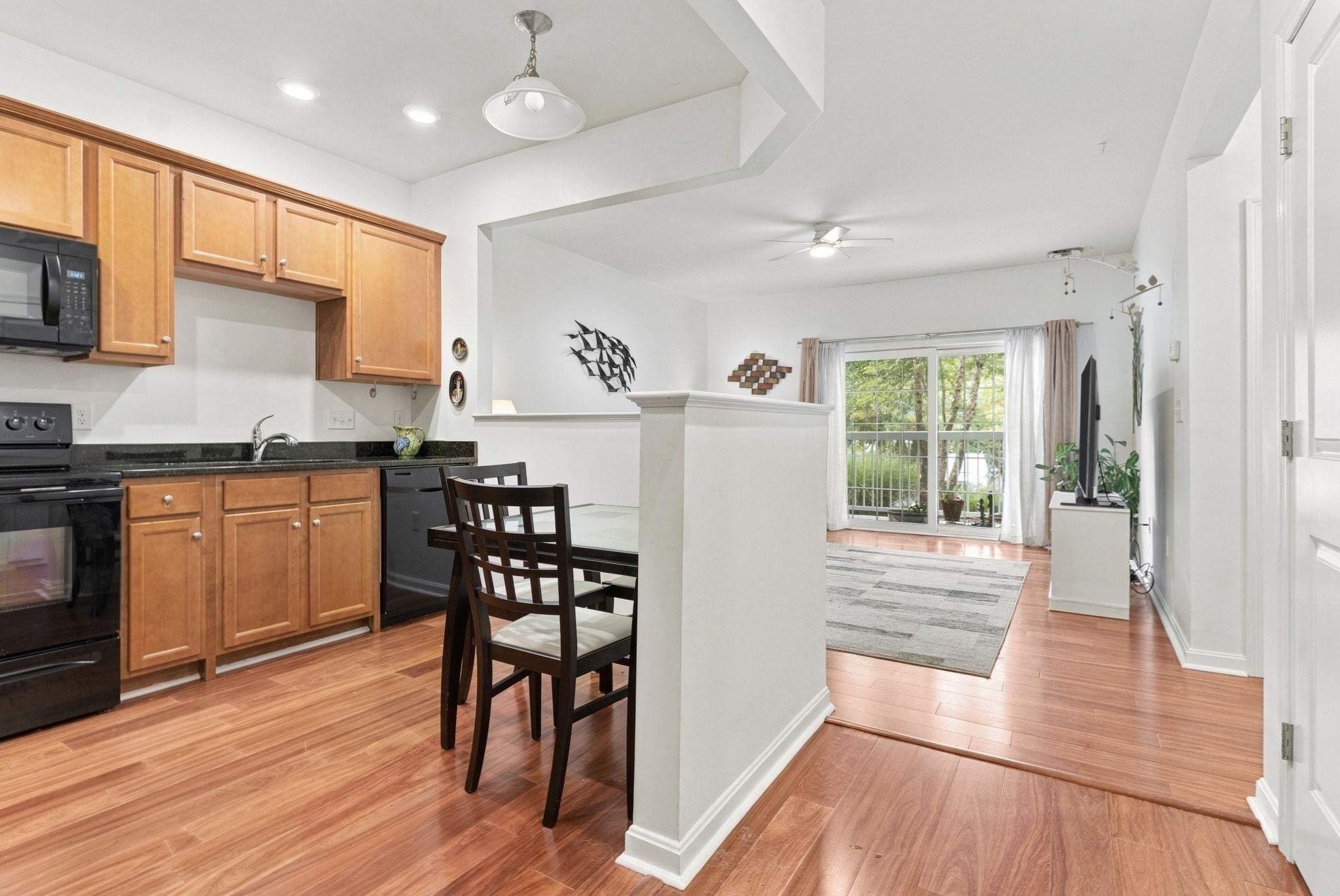 36 Augustus Ct #1002, Reading, MA, 36 Augustus Ct #1002, Reading, MA Photo #4