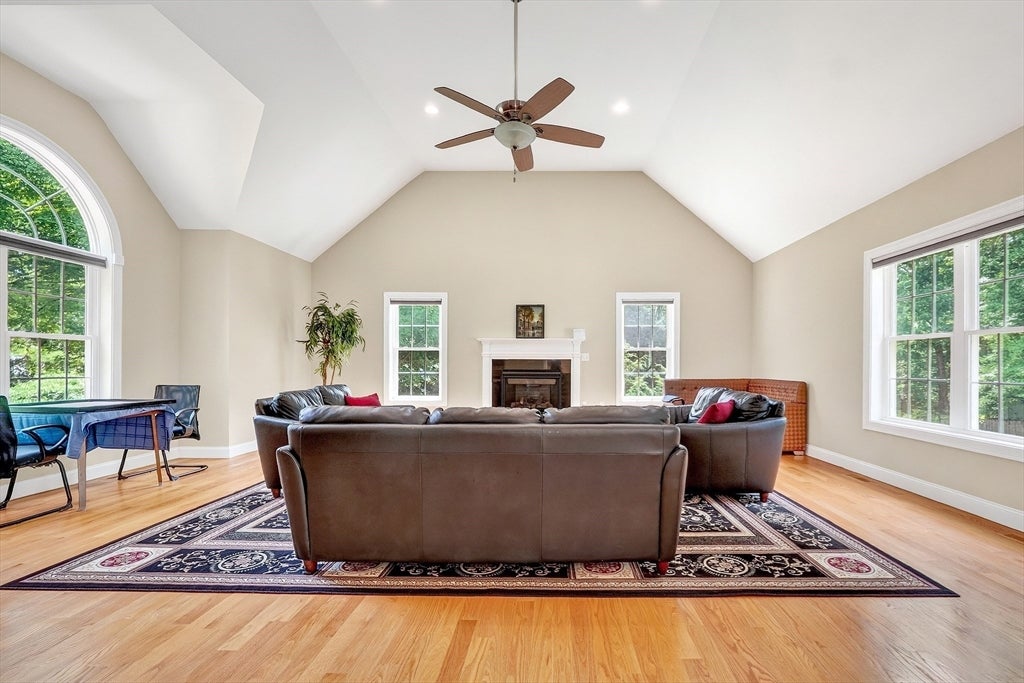 245 High St, Acton, MA Photo #10