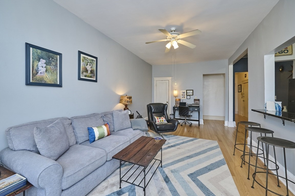 1868 Commonwealth Ave 1