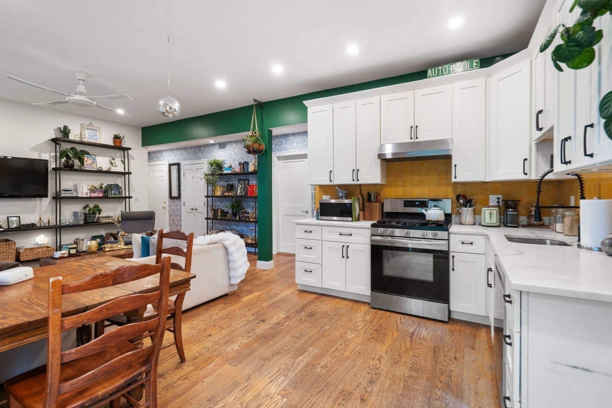77 Marcella St 1