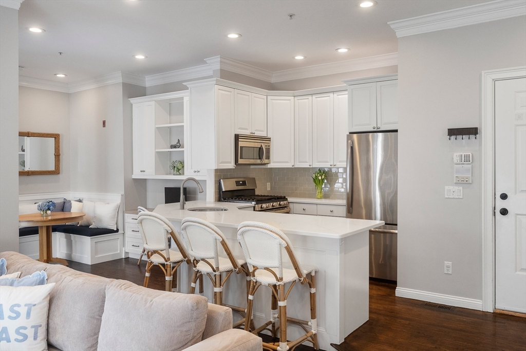 232 Bunker Hill Street 1