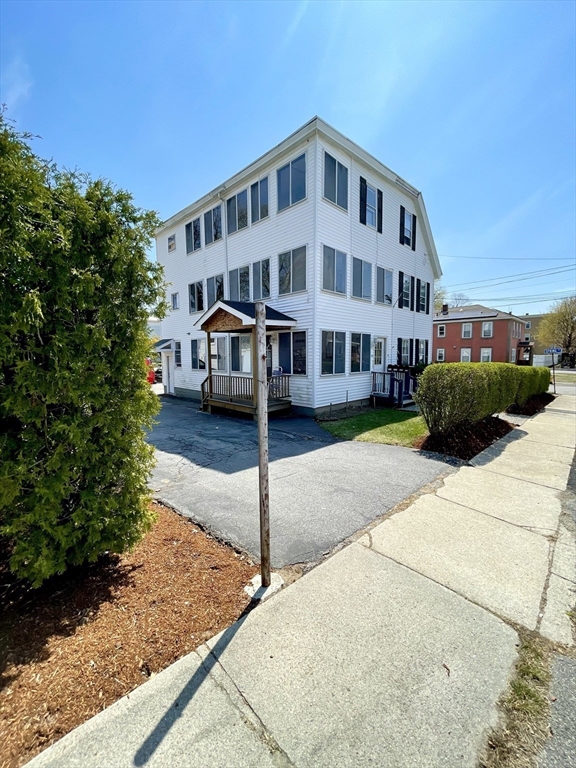 20 3rd St