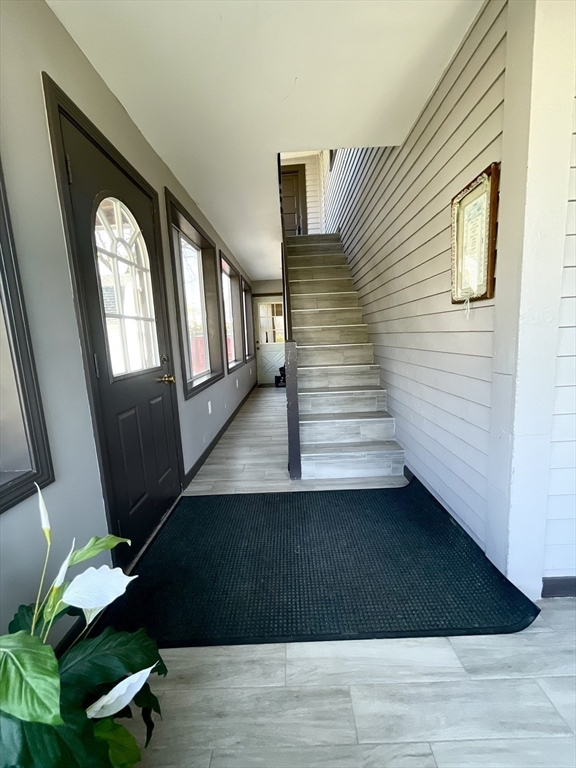 20 3rd St