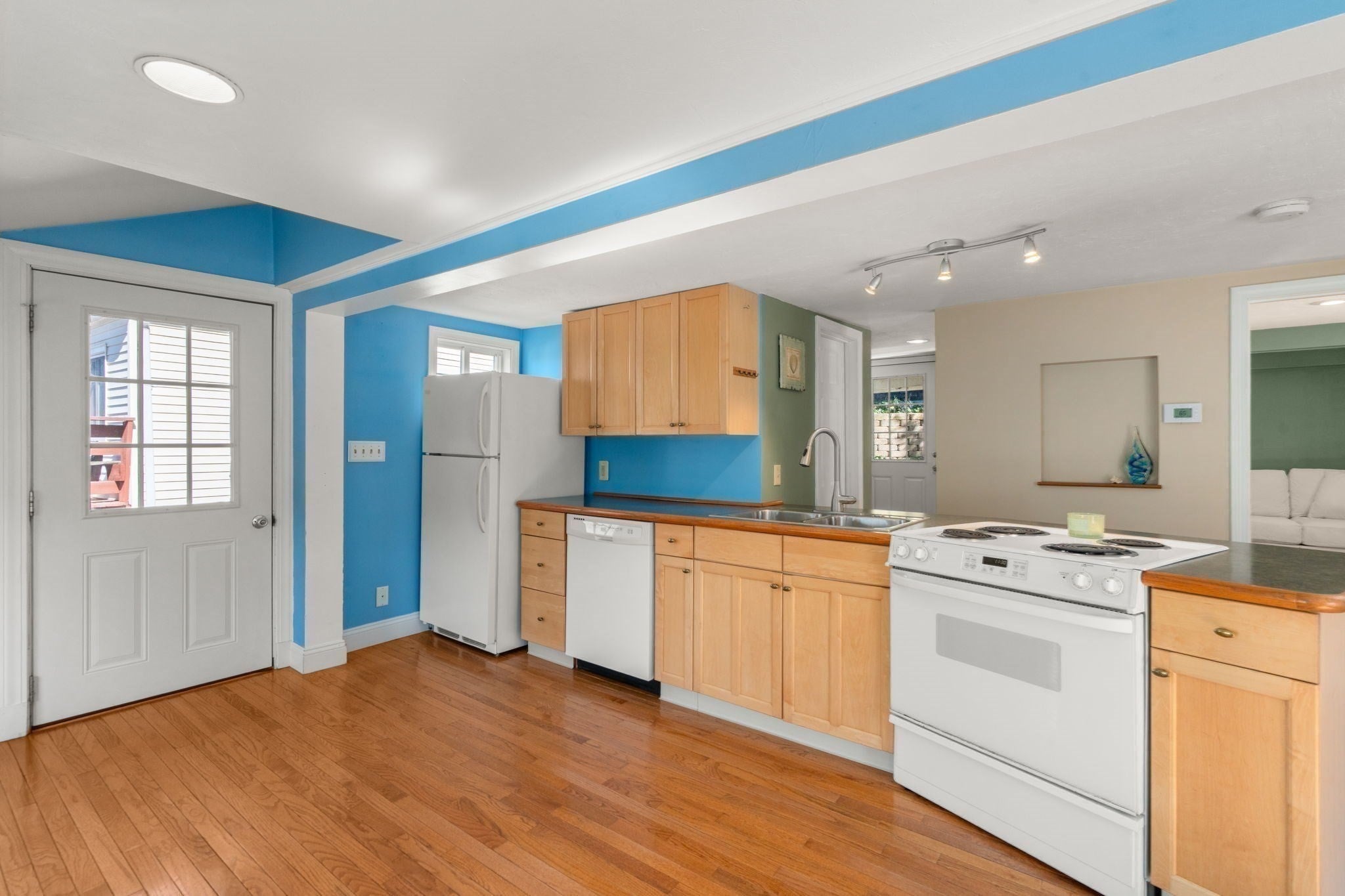 34 Paomet Rd, Weymouth, MA, 34 Paomet Rd, Weymouth, MA Photo #7