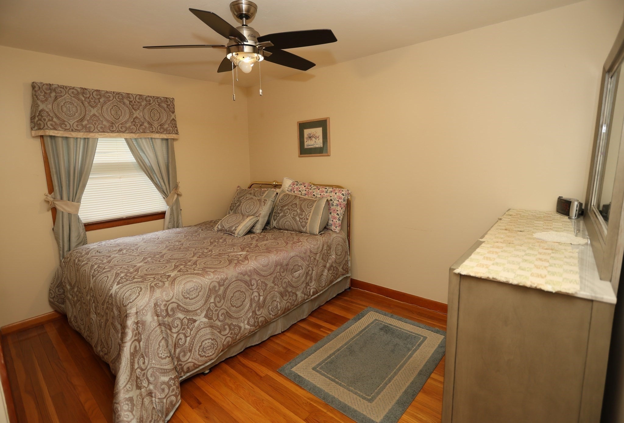 106 N Brook Rd, Springfield, MA, 106 N Brook Rd, Springfield, MA Photo #4