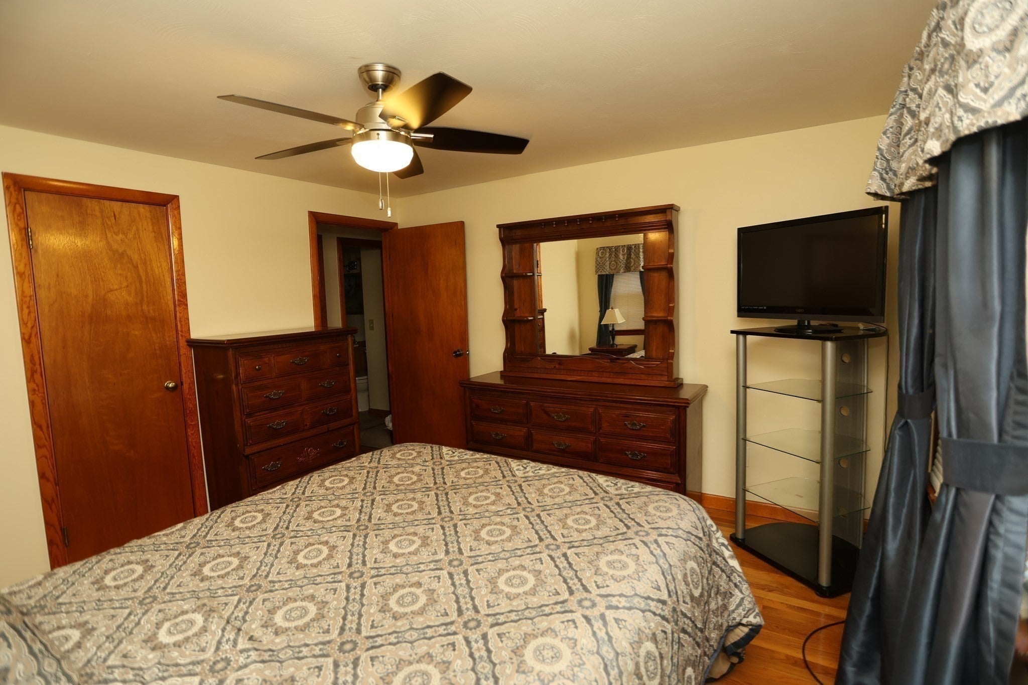 106 N Brook Rd, Springfield, MA, 106 N Brook Rd, Springfield, MA Photo #8