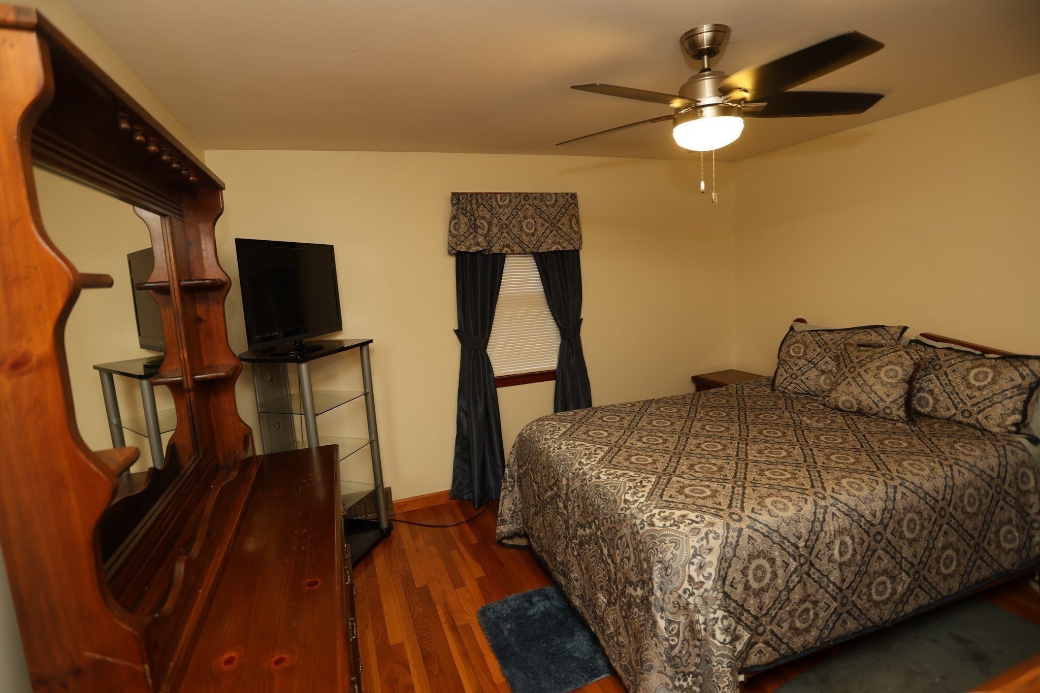 106 N Brook Rd, Springfield, MA, 106 N Brook Rd, Springfield, MA Photo #7