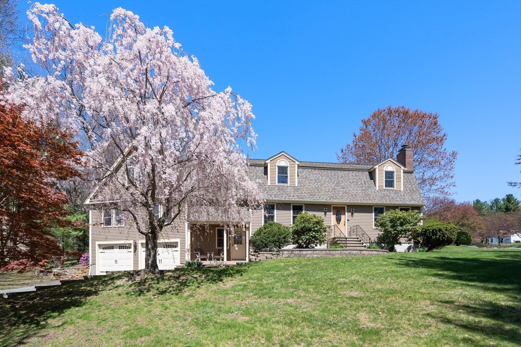 12 Mooreland Dr