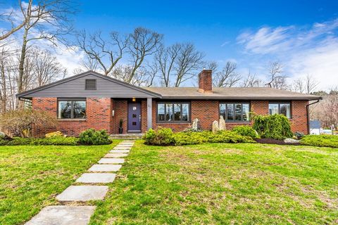 81 Linden St Holliston MA 01746