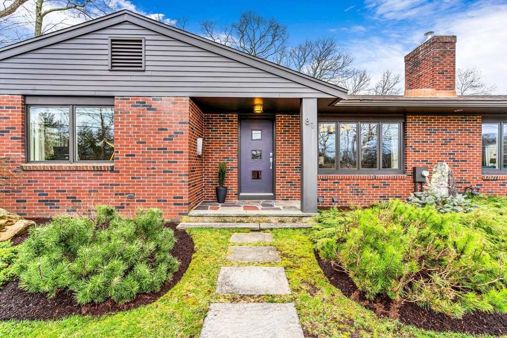 81 Linden St