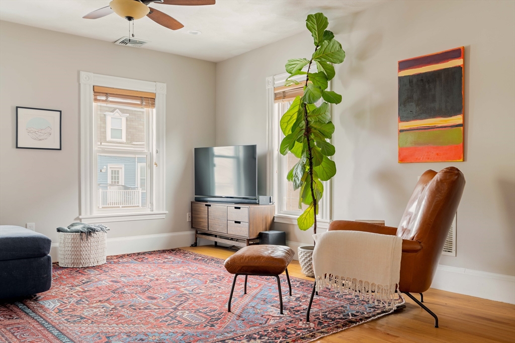 30 Concord Avenue #2, Somerville, MA Photo #3