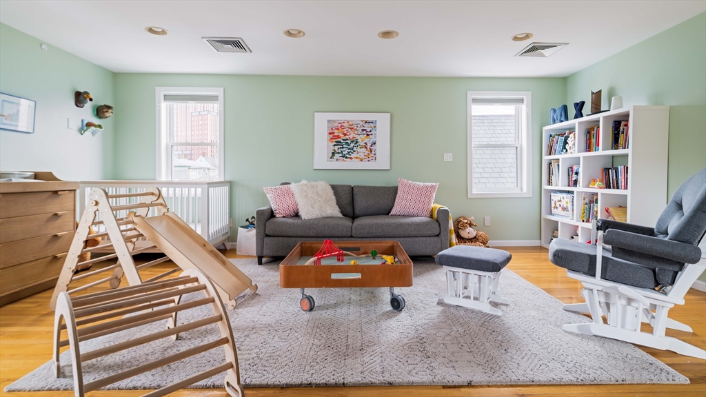 30 Concord Avenue #2, Somerville, MA Photo #16