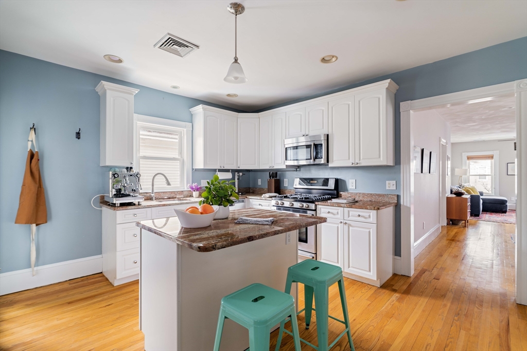 30 Concord Avenue #2, Somerville, MA Photo #9
