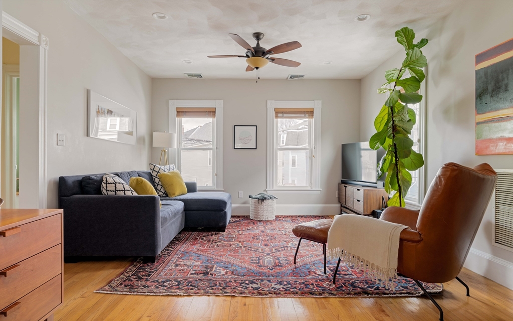 30 Concord Avenue #2, Somerville, MA Photo #2