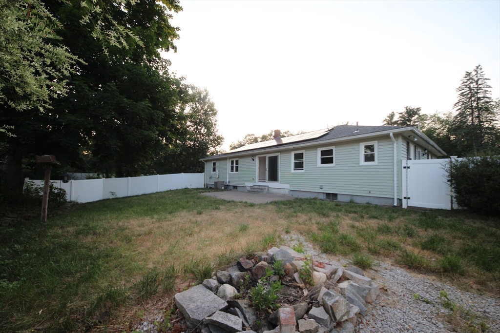 14 Wesley St