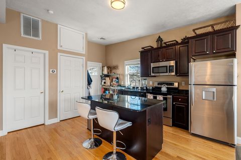 372 Athens St Unit 3A, Boston, MA 02127 - MLS#: 73357634